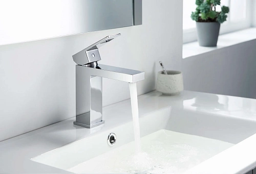 Смеситель для раковины Timo Briana 7161/00F хром Смеситель для раковины Timo Briana 7161/00F хром