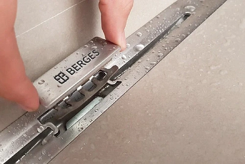 Душевой лоток BERGES SIMPEL 600, матовый хром, S-сифон D50/105 H50 вертикальный 090011 Душевой лоток BERGES SIMPEL 600, матовый хром, S-сифон D50/105 H50 вертикальный 090011