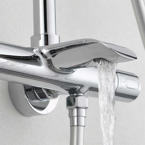 Душевая система Vincea Esse VSFS-1E1TCH термостатическая, хром Душевая система Vincea Esse VSFS-1E1TCH термостатическая, хром