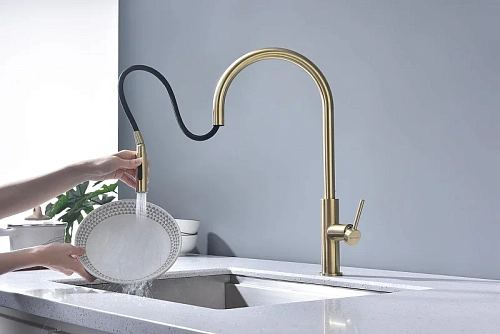 Смеситель для кухни Paulmark SENSO светлое золото Se215180-LG Смеситель для кухни Paulmark SENSO светлое золото Se215180-LG