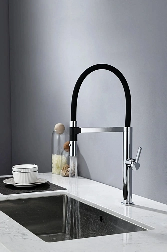 Смеситель для кухни AQUAme Cucina AQM9904CR с гибким изливом, хром Смеситель для кухни AQUAme Cucina AQM9904CR с гибким изливом, хром