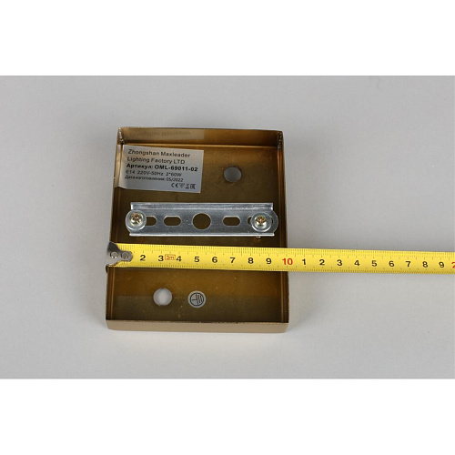 Светильник настенный (Бра) Omnilux Saviano OML-69011-02 Светильник настенный (Бра) Omnilux Saviano OML-69011-02