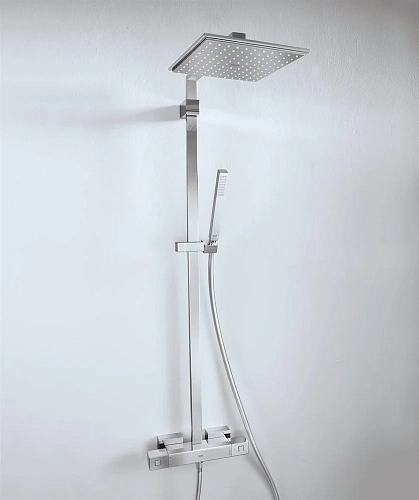 Душевая система GROHE Euphoria Cube 230 с термостатическим смесителем, хром (26087000) Душевая система GROHE Euphoria Cube 230 с термостатическим смесителем, хром (26087000)