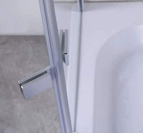 Душевой уголок Niagara Nova NG-6613-08 (90x90x195) квадратная, двери распашные, 66130811 Душевой уголок Niagara Nova NG-6613-08 (90x90x195) квадратная, двери распашные, 66130811