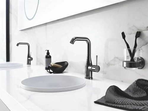 Смеситель для раковины GROHE Essence New с донным клапаном, L-Size, темный графит глянец (32628A01) Смеситель для раковины GROHE Essence New с донным клапаном, L-Size, темный графит глянец (32628A01)