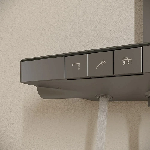 Душевая система Sancos Vos SC6100GG с термостатом, изливом, полкой, шлангом 1,5 м, верхним и ручным душем, вороненая сталь Душевая система Sancos Vos SC6100GG с термостатом, изливом, полкой, шлангом 1,5 м, верхним и ручным душем, вороненая сталь