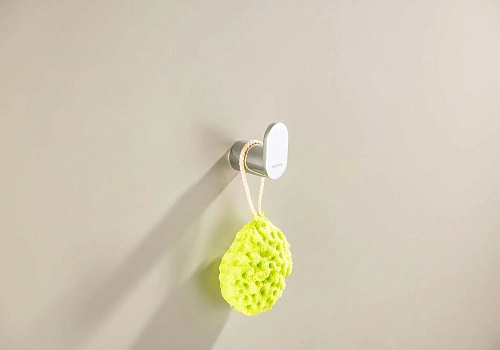 Крючок Aquatek ЛИРА AQ4425CR хром Крючок Aquatek ЛИРА AQ4425CR хром