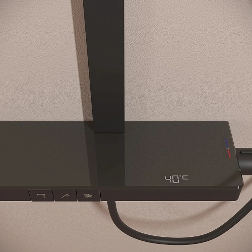 Душевая система Sancos Vos SC6100MB с термостатом, изливом, полкой, шлангом 1,5 м, верхним и ручным душем, черный матовый Душевая система Sancos Vos SC6100MB с термостатом, изливом, полкой, шлангом 1,5 м, верхним и ручным душем, черный матовый