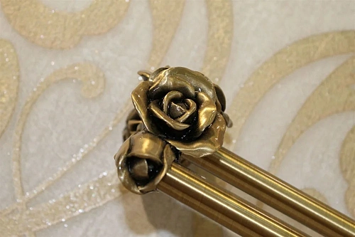 Держатель туалетной бумаги Art&Max Rose (AM-B-0919-B) бронза Держатель туалетной бумаги Art&Max Rose (AM-B-0919-B) бронза