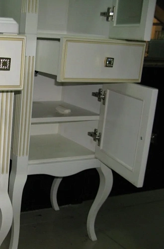 Шкаф-пенал Opadiris Лаура, белый с патиной, правый Z0000006524 Шкаф-пенал Opadiris Лаура, белый с патиной, правый Z0000006524