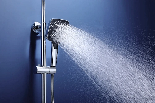 Душевая система Vincea Core VSFS-4CO1BN с изливом, брашированный никель Душевая система Vincea Core VSFS-4CO1BN с изливом, брашированный никель