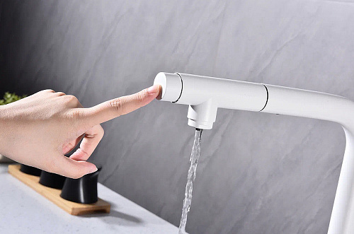 Смеситель для кухни Paulmark VIPER белый матовый Vi213105-WH Смеситель для кухни Paulmark VIPER белый матовый Vi213105-WH