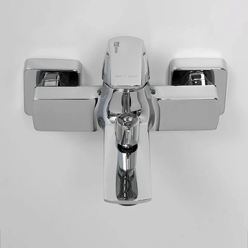 Смеситель для ванны WasserKRAFT Neime 1901 хром Смеситель для ванны WasserKRAFT Neime 1901 хром