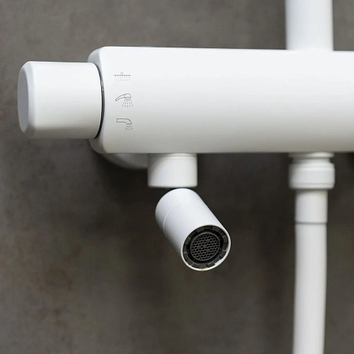 Душевая система Lemark Bronx LM3762MW с регулируемой высотой штанги, белый/матовый Душевая система Lemark Bronx LM3762MW с регулируемой высотой штанги, белый/матовый