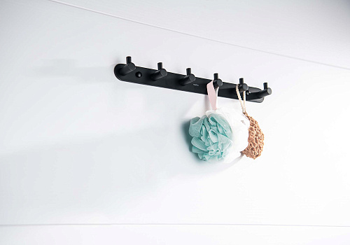 Крючок Aquatek ЕВРОПА AQ4124MB черный матовый Крючок Aquatek ЕВРОПА AQ4124MB черный матовый