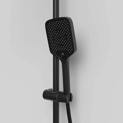 Душевая система BERGES PULSAR на 4 потребителя, с термостатом, черный матовый 075012 Душевая система BERGES PULSAR на 4 потребителя, с термостатом, черный матовый 075012