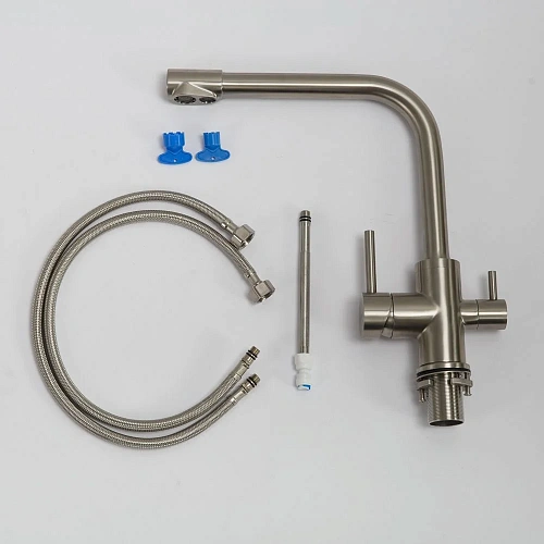 Смеситель для кухни BelBagno BB-LAM15-IN сатин Смеситель для кухни BelBagno BB-LAM15-IN сатин