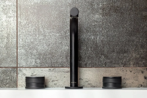 Смеситель для раковины Boheme PRESTIGE BLACK 152-B-PR Смеситель для раковины Boheme PRESTIGE BLACK 152-B-PR