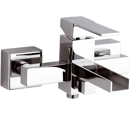 Смеситель для ванны Remer Qubika Cascata QC05 Смеситель для ванны Remer Qubika Cascata QC05