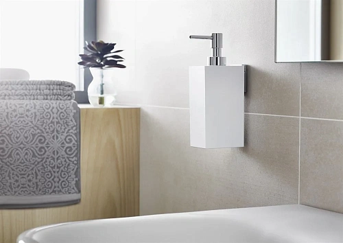 Дозатор жидкого мыла Roca Rubik 816842001 Дозатор жидкого мыла Roca Rubik 816842001