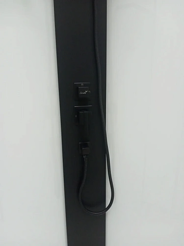 Душевая кабина Ceruttispa CHIKA901B без крыши 90x90x215-225 профиль черный, стекло прозрачное Душевая кабина Ceruttispa CHIKA901B без крыши 90x90x215-225 профиль черный, стекло прозрачное