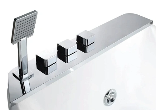 Акриловая ванна Orans BT 65 BT-65100 R 170x120 правая 65100R0 Акриловая ванна Orans BT 65 BT-65100 R 170x120 правая 65100R0