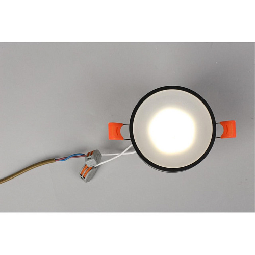 Светильник встраиваемый-накладной Omnilux Napoli OML-102719-01 Светильник встраиваемый-накладной Omnilux Napoli OML-102719-01