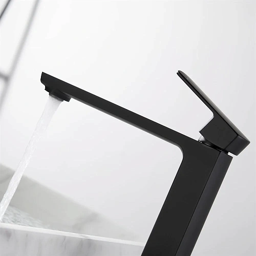 Смеситель для раковины Vincea Next VBF-1N2MB черный Смеситель для раковины Vincea Next VBF-1N2MB черный