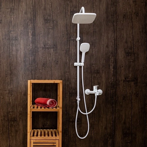 Душевая система Orange Aristo M19-944w с изливом, белый Душевая система Orange Aristo M19-944w с изливом, белый