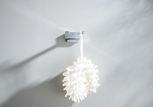 Крючок Aquatek ЛИБРА AQ4302CR хром Крючок Aquatek ЛИБРА AQ4302CR хром