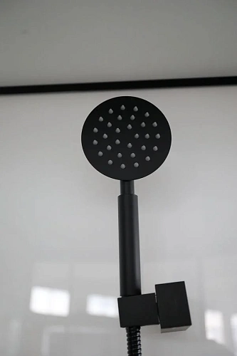 Душевая кабина Ceruttispa VIVA101B 100x100x215 профиль черный, стекло прозрачное Душевая кабина Ceruttispa VIVA101B 100x100x215 профиль черный, стекло прозрачное