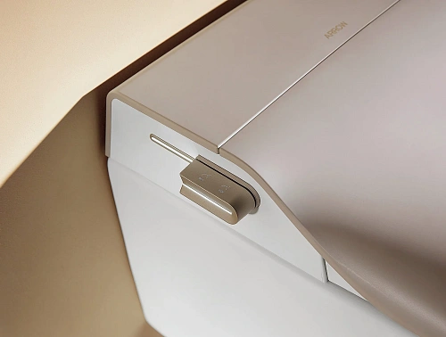 Унитаз подвесной ARROW AKB2130H с крышкой, со смарт функциями, белый/бежевый Унитаз подвесной ARROW AKB2130H с крышкой, со смарт функциями, белый/бежевый