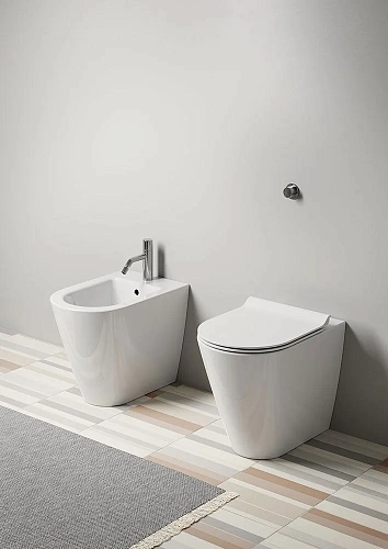 Биде напольное GSI KUBE X черный матовый (9462126) Биде напольное GSI KUBE X черный матовый (9462126)