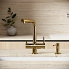 Смеситель для кухни SANCOS Spin SC4015ZG с вытяжным изливом, c краном для фильтрованной воды полированное золото Смеситель для кухни SANCOS Spin SC4015ZG с вытяжным изливом, c краном для фильтрованной воды полированное золото