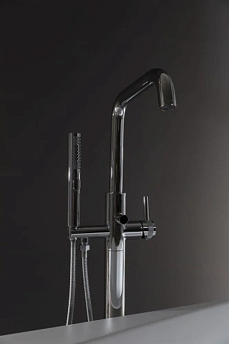 Смеситель для ванны с душем Allen Brau Priority 5.31008-00 Смеситель для ванны с душем Allen Brau Priority 5.31008-00