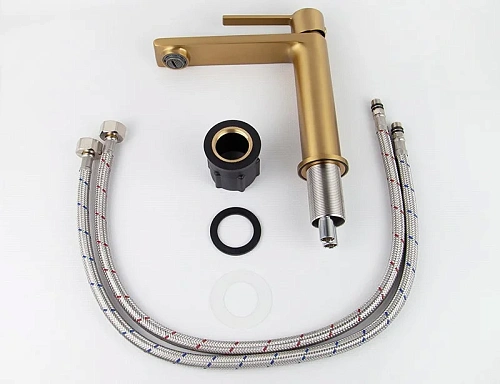 Смеситель для раковины Kaiser Serio 05311-3 Шлифованное золото Смеситель для раковины Kaiser Serio 05311-3 Шлифованное золото