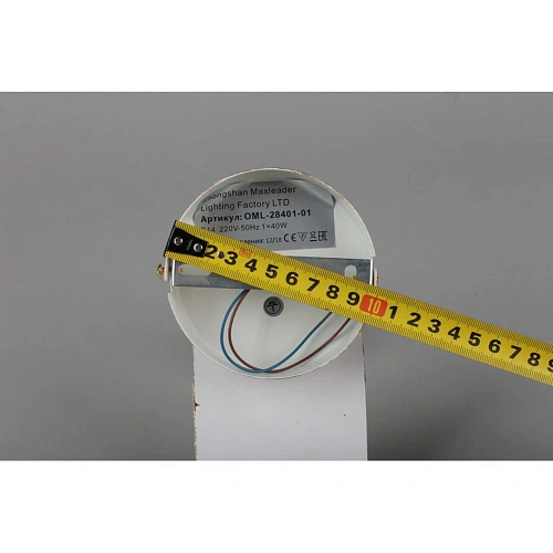 Светильник настенный (Бра) Omnilux Ugento OML-28401-01 Светильник настенный (Бра) Omnilux Ugento OML-28401-01