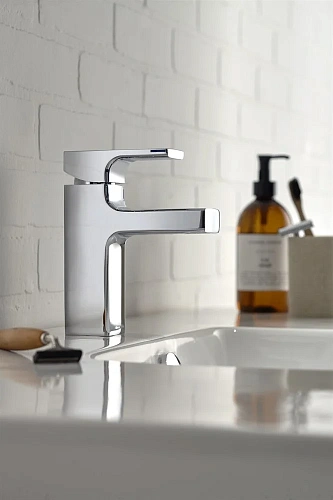 Смеситель для раковины Jacob Delafon Strayt E98339-CP Смеситель для раковины Jacob Delafon Strayt E98339-CP