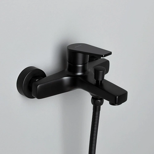 Смеситель для ванны Allen Brau Eclipse 5.E1003-31 черный матовый Смеситель для ванны Allen Brau Eclipse 5.E1003-31 черный матовый