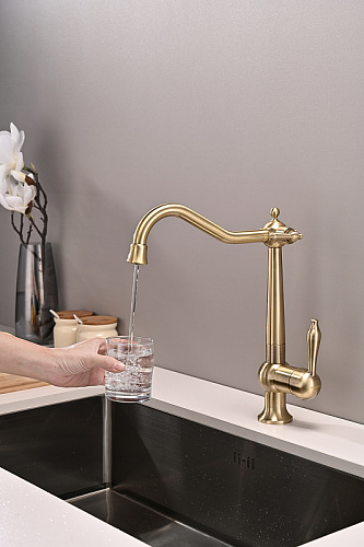 Смеситель для кухни Paulmark Retro бронза Re213226-BR Смеситель для кухни Paulmark Retro бронза Re213226-BR