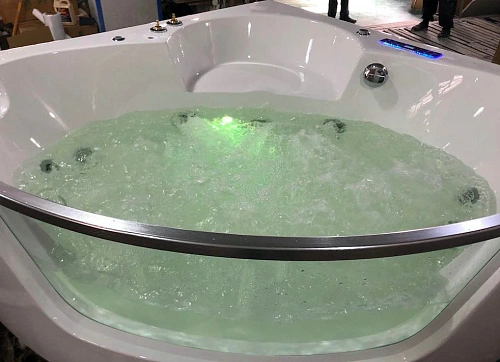 Акриловая ванна Frank F165 угловая 150x150x60см 2019115 Акриловая ванна Frank F165 угловая 150x150x60см 2019115