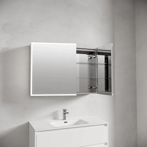 Зеркальный шкаф Sancos Evoke SC80100 1000x700х136 мм из алюминия с LED подсветкой Зеркальный шкаф Sancos Evoke SC80100 1000x700х136 мм из алюминия с LED подсветкой