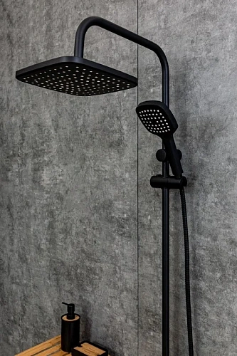 Душевая система Orange O-Shower OW04b черный матовый Душевая система Orange O-Shower OW04b черный матовый