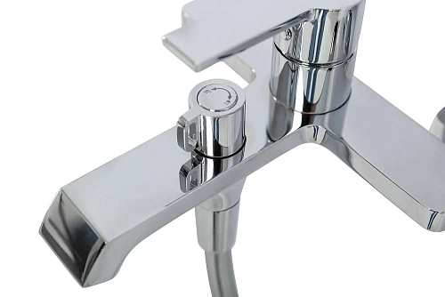 Смеситель для ванны BelBagno AURORA-VASM-CRM хром Смеситель для ванны BelBagno AURORA-VASM-CRM хром