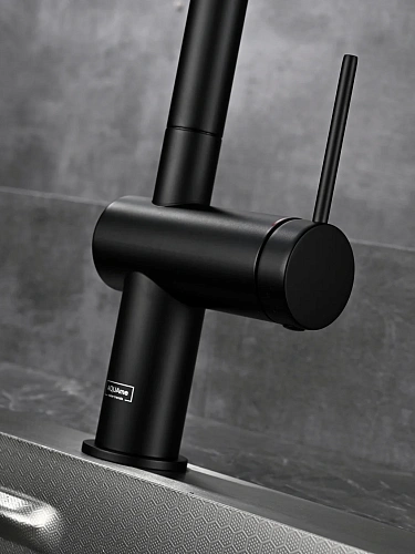 Смеситель для кухни AQUAme Cucina AQM9901MB с выдвижным изливом,черный матовый Смеситель для кухни AQUAme Cucina AQM9901MB с выдвижным изливом,черный матовый