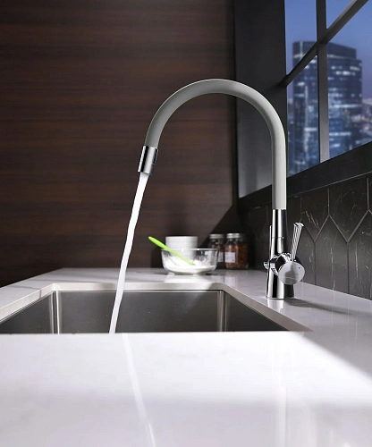 Смеситель для кухни Lemark Comfort LM3075C-Gray с гибким изливом, с подключением к фильтру, хром/серый Смеситель для кухни Lemark Comfort LM3075C-Gray с гибким изливом, с подключением к фильтру, хром/серый