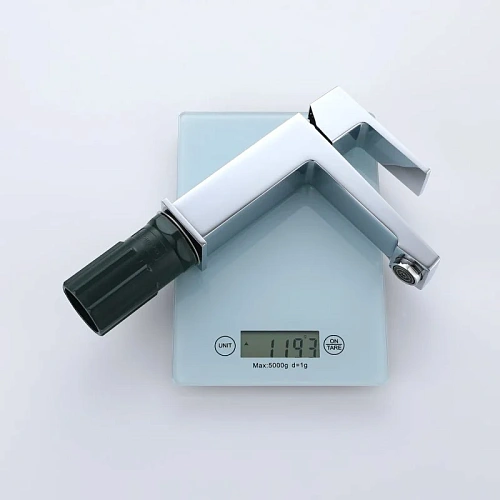 Смеситель для раковины Splenka S01.10, хром Смеситель для раковины Splenka S01.10, хром