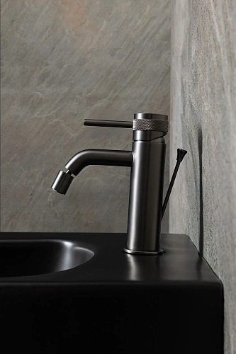 Смеситель для биде Allen Brau Priority 5.31A04-MG (с донным клапаном) графит брашированный Смеситель для биде Allen Brau Priority 5.31A04-MG (с донным клапаном) графит брашированный