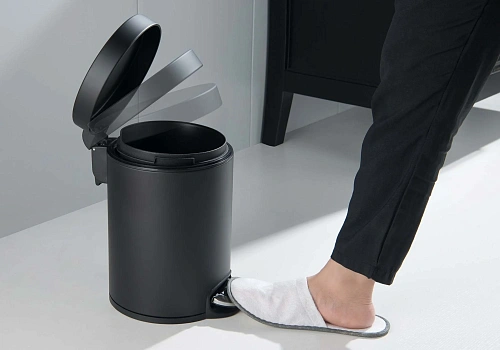 Ведро для мусора Aquatek AQ4991MB черный матовый Ведро для мусора Aquatek AQ4991MB черный матовый