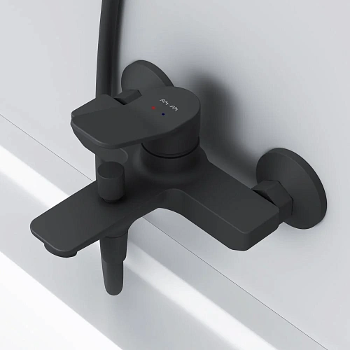 Смеситель для ванны AM.PM X-Joy F85A10022 черный Смеситель для ванны AM.PM X-Joy F85A10022 черный